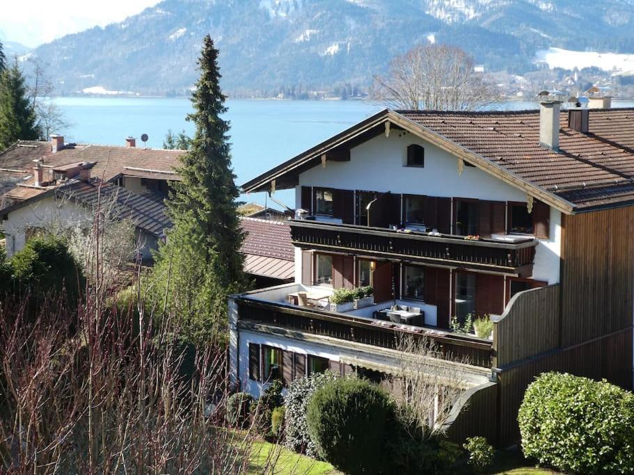 Wohnung Direkt Am Tegernsee Mit Xl-Terrasse غموند آم تيغرنسي المظهر الخارجي الصورة